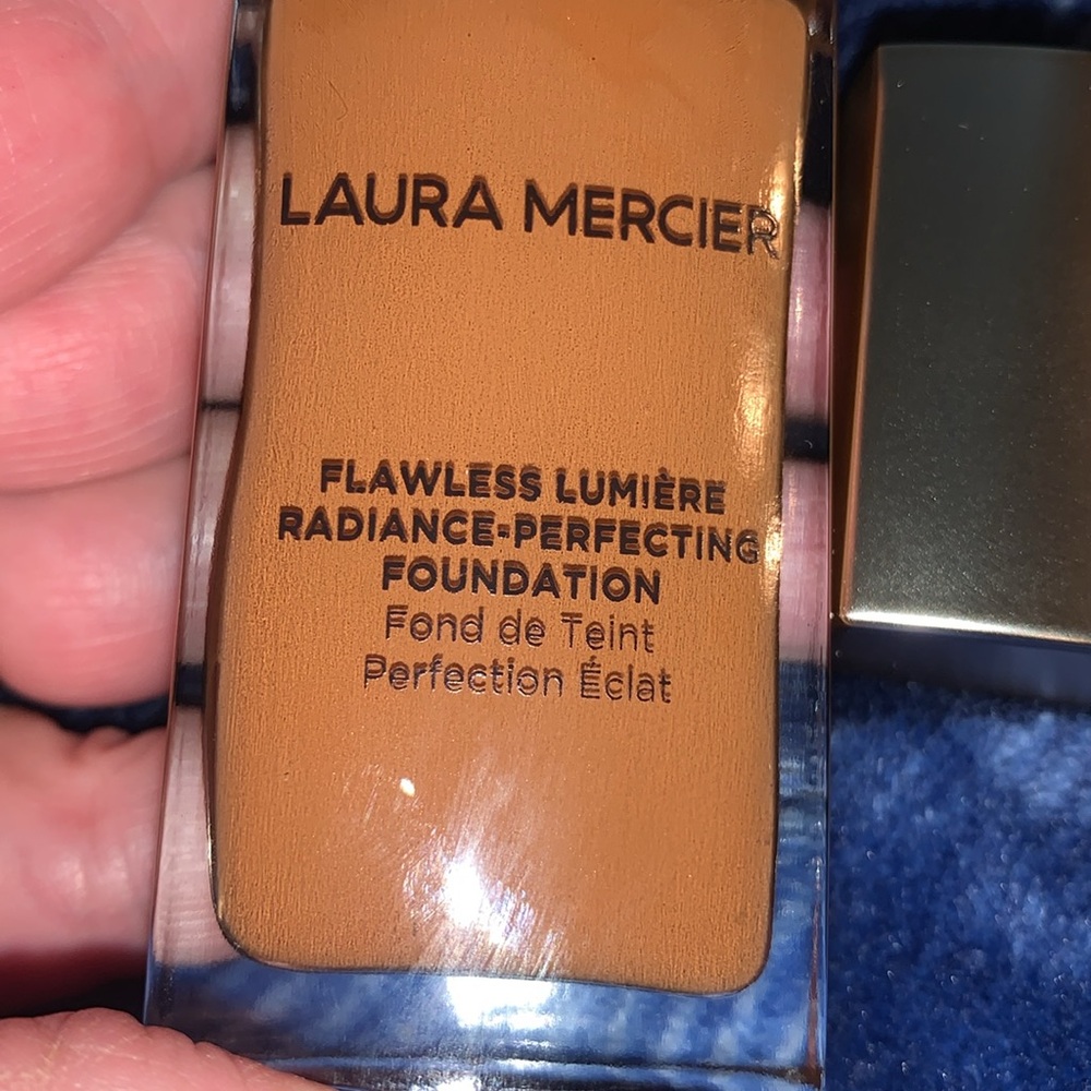 Laura Mercier flawless lumiere radiance perfecting foundation brand new no box